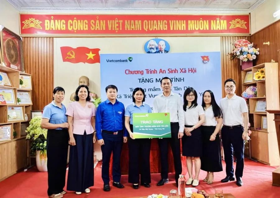 20260522_PHi_NTTH_TraoMaytinhTangMamnonTanDan_02